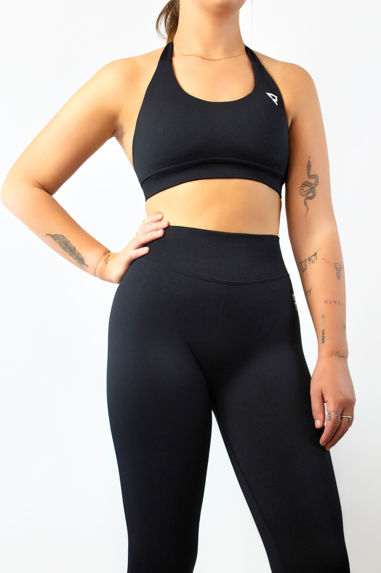 ASCEND SET — BRA & LEGGINGS